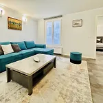 Luxury Apartment Paris Saint-Honore - Rentaway Bnb