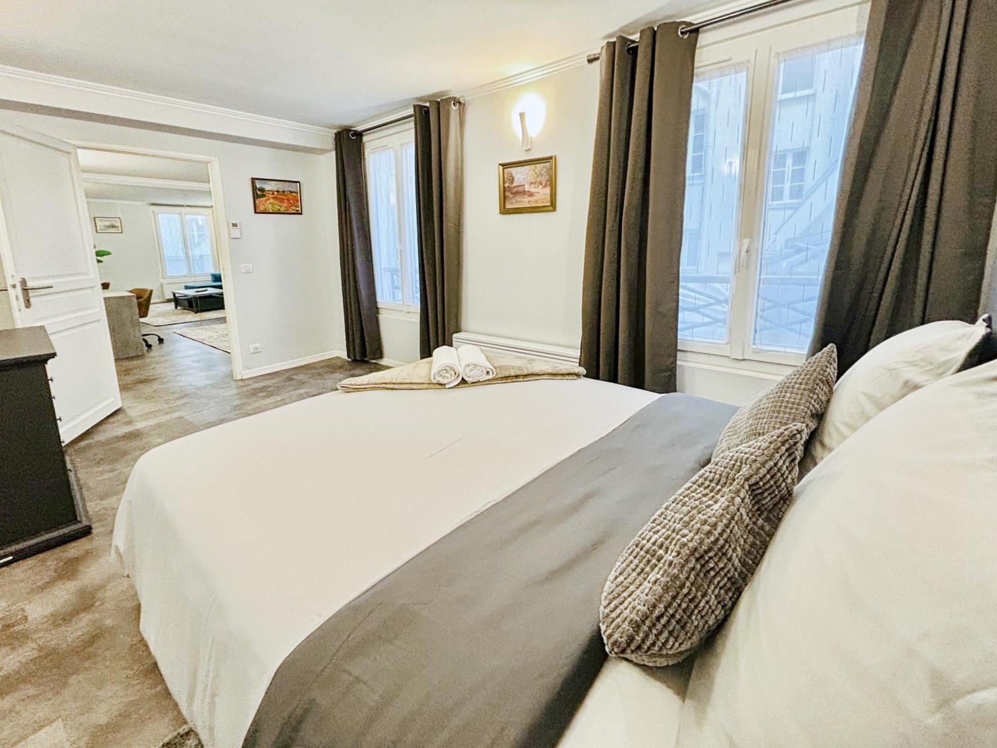 Apartment Luxury Saint-honore - Rentaway Paris